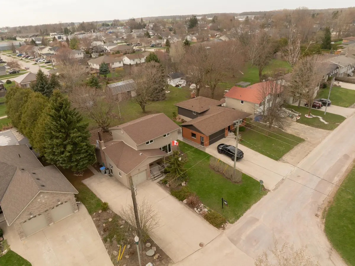 465 Boyne AVE E, North Perth, ON N4W 3K5