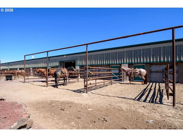 11997 SW CORNETT LOOP, Powell Butte, OR 97753