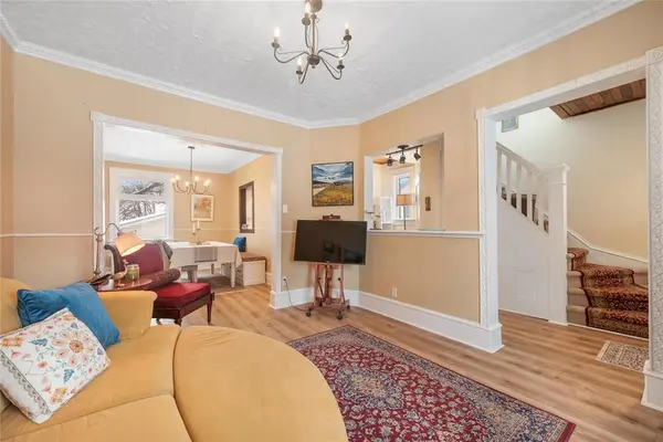 984 Jessie AVE, Winnipeg, MB R3M 1B1