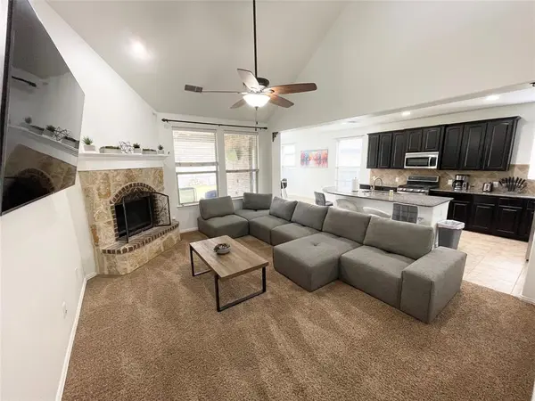 601 Hummingbird Drive, Little Elm, TX 75068