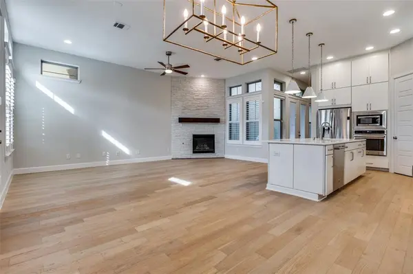 5435 Ashby Grove Street, Dallas, TX 75209