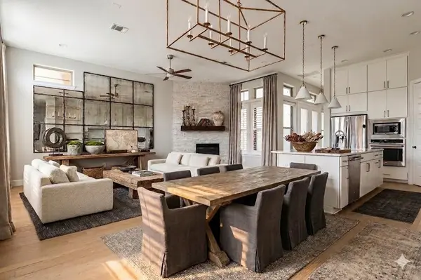 5435 Ashby Grove Street, Dallas, TX 75209