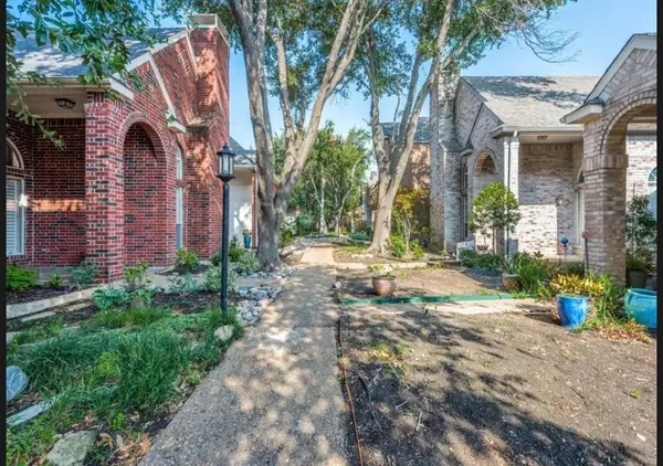 17719 Sunmeadow Drive, Dallas, TX 75252