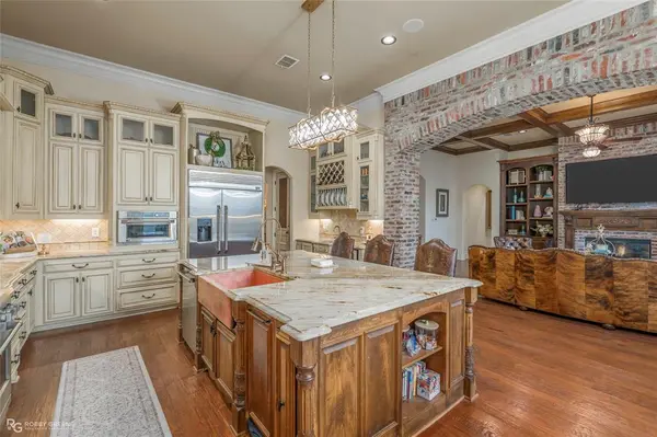 38 Golf Club Drive, Haughton, LA 71037