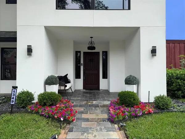 1349 Jeanette Way, Carrollton, TX 75006