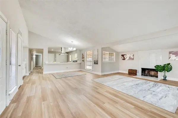 3422 Knoll Point Drive, Garland, TX 75043