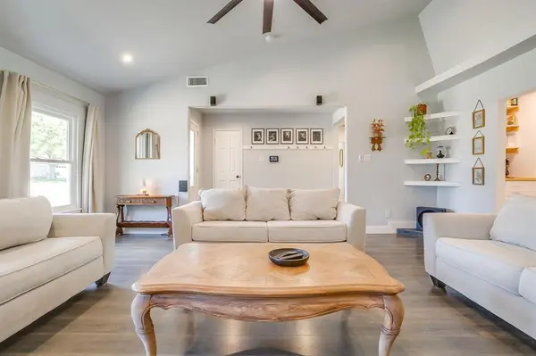 216 E Grubb Drive, Mesquite, TX 75149