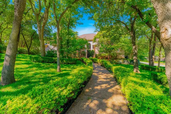 3205 High Point Drive, Flower Mound, TX 75022