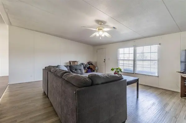 230 Private Road 4906, Haslet, TX 76052