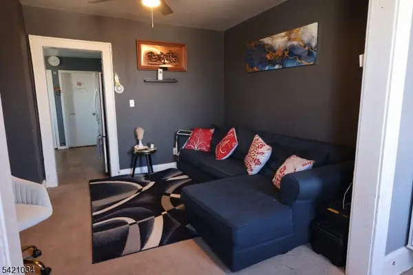 617 N 8Th St, Newark City, NJ 07107