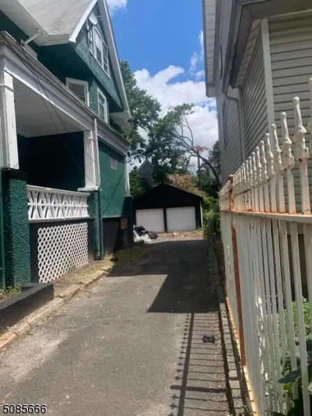 852 S 13Th St, Newark City, NJ 07108