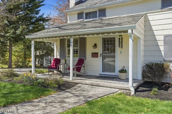 33 Hoyt St, Madison Boro, NJ 07940