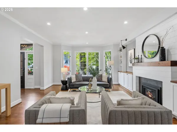 4140 MELISSA DR, Lake Oswego, OR 97034