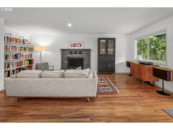 9405 SW 2ND AVE, Portland, OR 97219