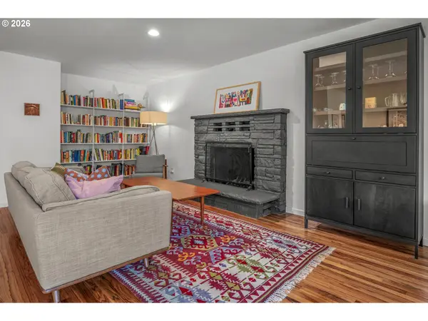 9405 SW 2ND AVE, Portland, OR 97219