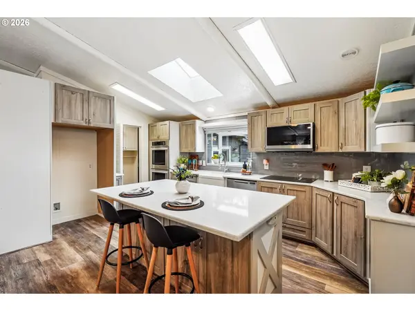 1626 NW 21ST ST, Lincoln City, OR 97367