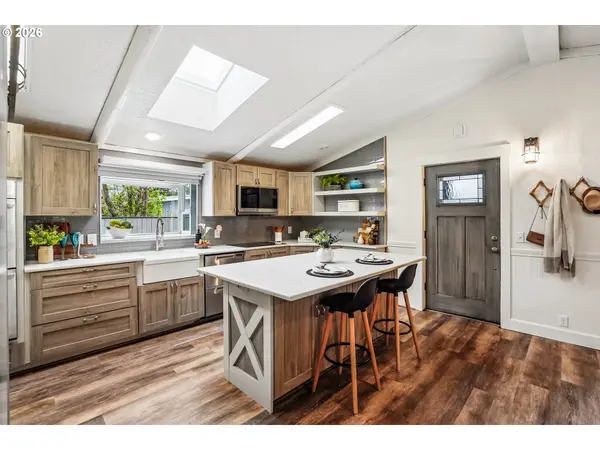 1626 NW 21ST ST, Lincoln City, OR 97367