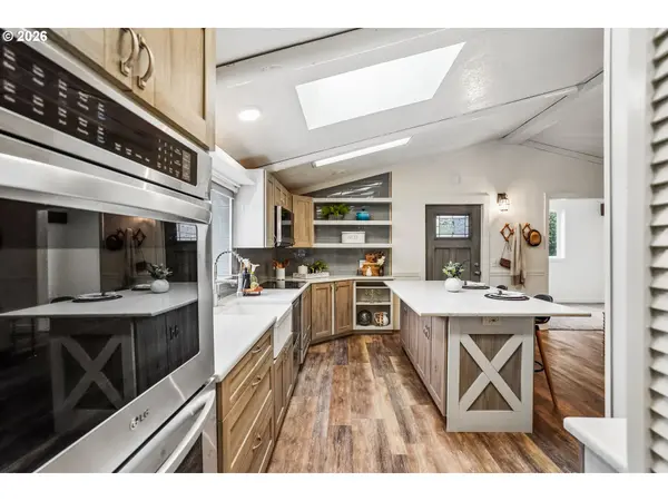 1626 NW 21ST ST, Lincoln City, OR 97367