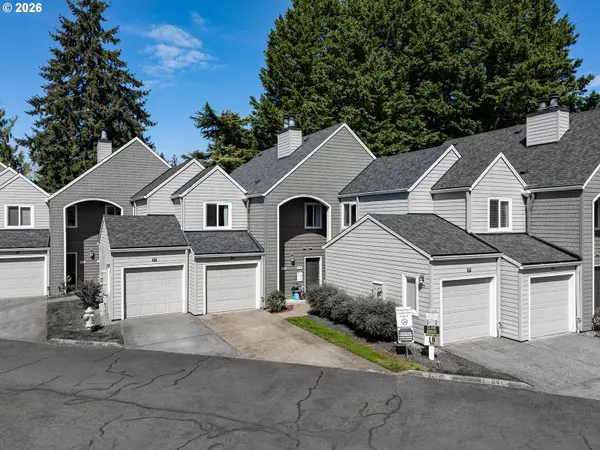 5225 JEAN RD #205, Lake Oswego, OR 97035
