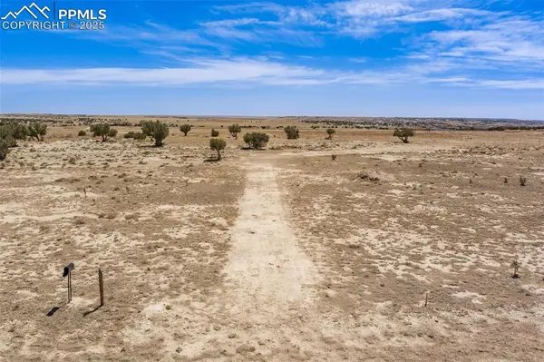 2570 Greenhorn View DR, Pueblo West, CO 81007