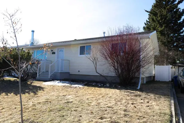 2109 17 AVE, Didsbury, AB T0M0W0