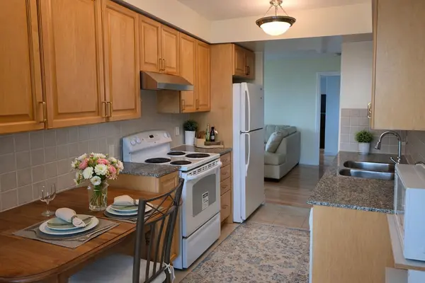 238 Bonis AVE #2125, Toronto E05, ON M1T 3W7