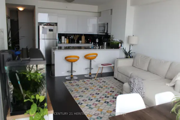 2910 Highway 7 RD W #2202, Vaughan, ON L4K 0H8