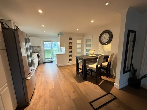 31 O'Dell LN, Georgina, ON L0E 1S0