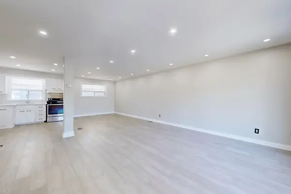 438 Centre ST E, Richmond Hill, ON L4C 1B7