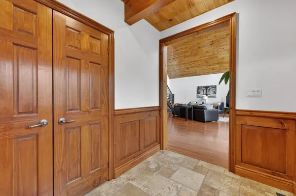 53 Broadview ST, Collingwood, ON L9Y 0X2