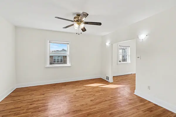 273 Shakespeare ST, Vanier And Kingsview Park, ON K1L 5M7