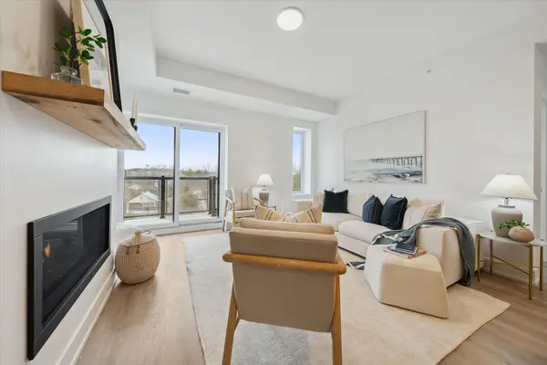 19B West ST N #306, Kawartha Lakes, ON K0M 1N0