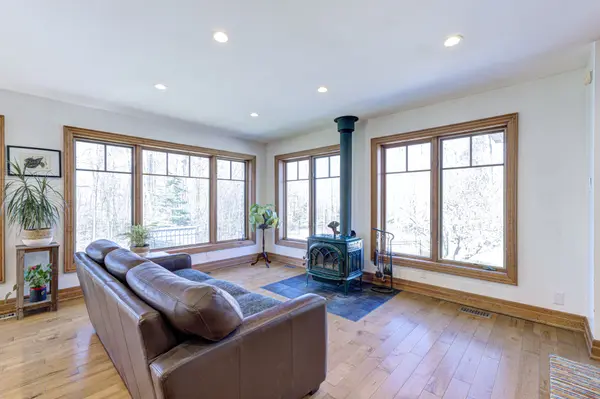 6110 Tenth Line, Erin, ON N0B 1T0