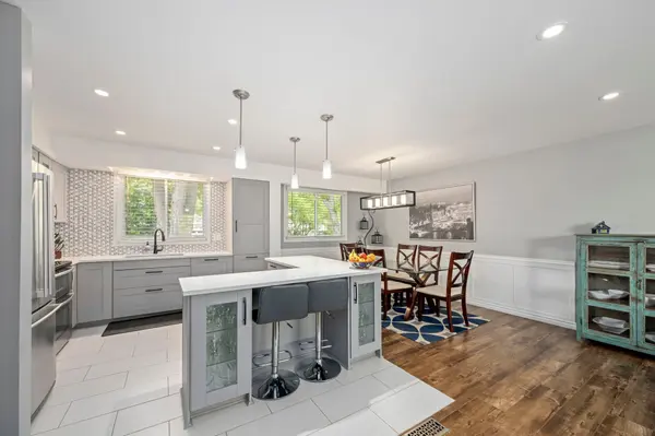 93 St Lawrence BLVD, London South, ON N6J 2X2