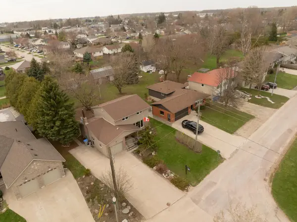 465 Boyne AVE E, North Perth, ON N4W 3K5