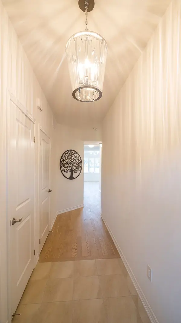 64 Hillcroft WAY, Kawartha Lakes, ON K0M 1A0