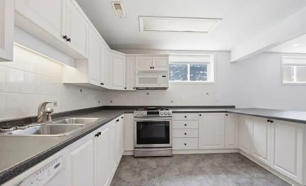 515 Golf Club RD, Hamilton, ON L0R 1P0