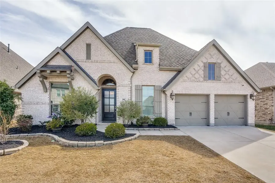 305 Oak Hollow Way, Little Elm, TX 75068