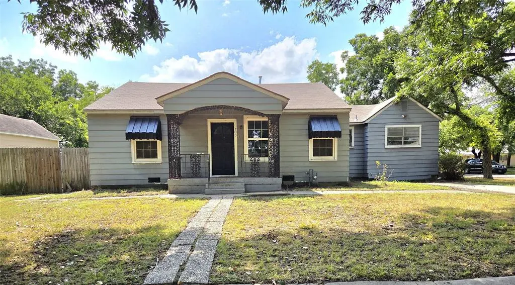 200 S Preston Street, Wolfe City, TX 75496