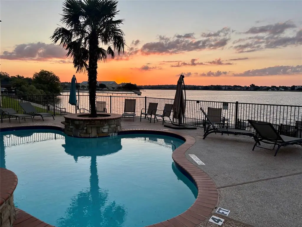 401 E Pearl Street #2204, Granbury, TX 76048