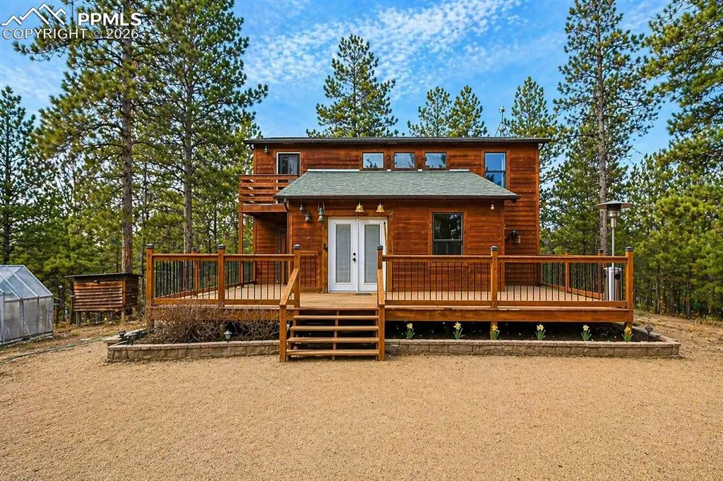 31 Wallace DR, Florissant, CO 80816