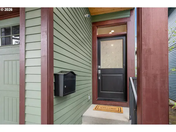 5437 NE 37TH AVE, Portland, OR 97211