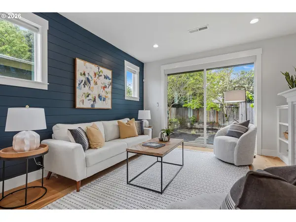 5437 NE 37TH AVE, Portland, OR 97211