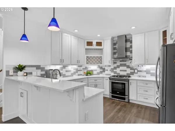 8900 NE 163RD AVE, Vancouver, WA 98682