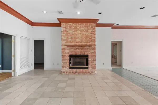 107 Lakewood Point Drive, Bossier City, LA 71111