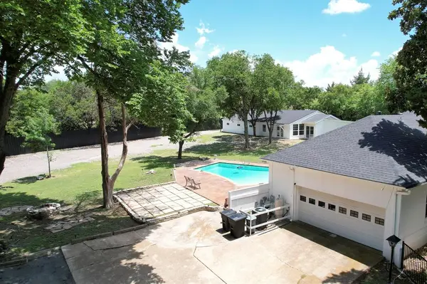 1206 S Clark Road, Duncanville, TX 75137