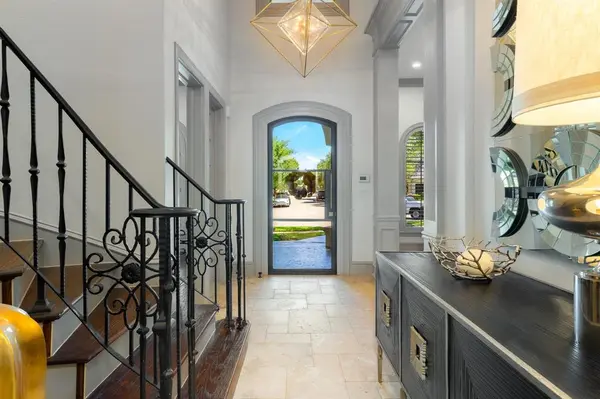 4001 Memorial Court, Carrollton, TX 75010