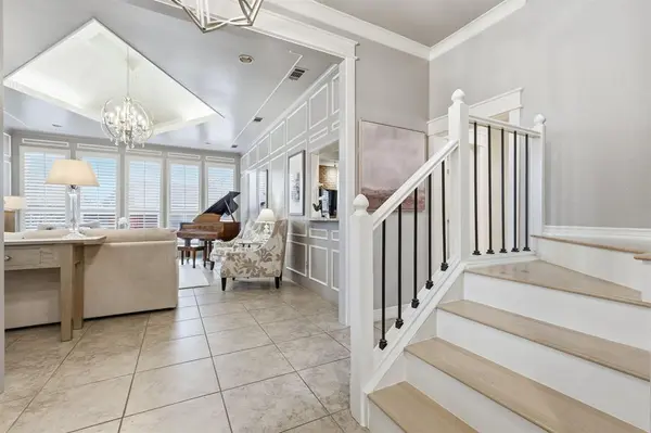 2410 Lone Oak Trail, Garland, TX 75044