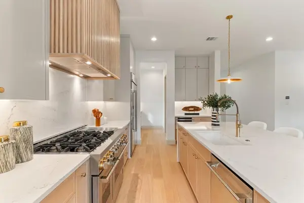 1810 Corona Street, Dallas, TX 75214