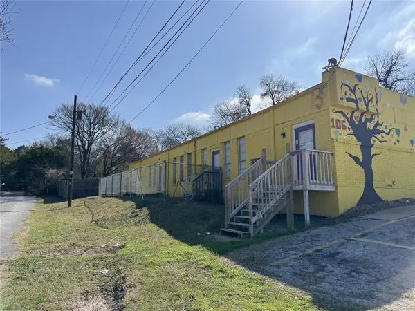 106 Barrows Lane, Desoto, TX 75115